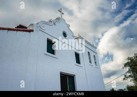 Santuário Diocesano Nossa Senhora. Vieille église au sommet du Monte Serrat. Santos, Brésil. 3 avril 2024. Banque D'Images