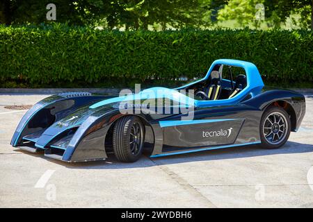 Dynacar, véhicule électrique, chercheurs travaillent dans la voiture électrique, unité industrie, industrie automobile, Centre technologique, Tecnalia recherche & innovation, Derio, Bizkaia, pays Basque, Espagne. Banque D'Images