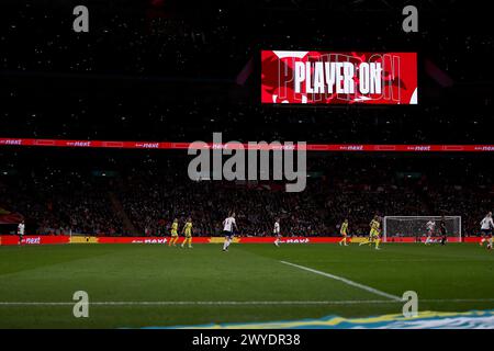 Une vue générale du jeu lors du match du Championnat d'Europe féminin de l'UEFA Ligue A, Groupe 3 entre l'Angleterre féminine et la Suède au stade de Wembley, Londres, vendredi 5 avril 2024. (Photo : Tom West | mi News) crédit : MI News & Sport /Alamy Live News Banque D'Images