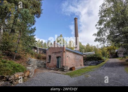 Musée d'art industriel et contemporain de Kistefos, parc de sculptures dans une usine de pâte de bois, centrale hydroélectrique sur la rivière Randselva, Jevnaker, Akershus, Norvège Banque D'Images