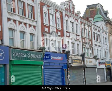 Scène de rue, Cheapside, Wood Green High Street, Wood Green, London Borough of Haringey, Greater London, England, United Kingdom Banque D'Images