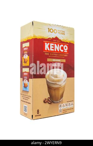 Sachets de café instantané Kenco Latte Banque D'Images