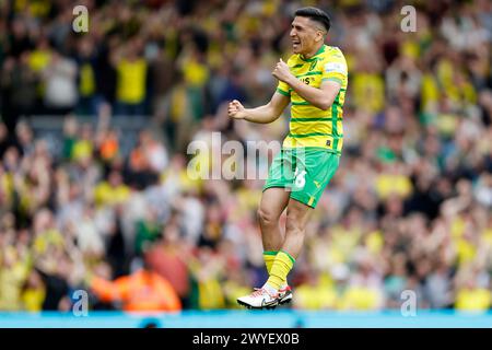 Marcelino Nunez de Norwich City célèbre avoir marqué le but d'ouverture du match lors du Sky Bet Championship match à Carrow Road, Norwich. Date de la photo : samedi 6 avril 2024. Banque D'Images