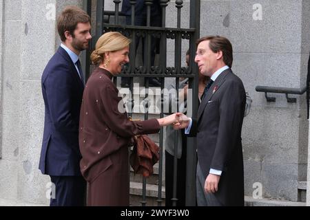 Madrid, Espagne. 06 avril 2024. Cristina de Borbón lors du mariage de José Luis Martinez-Almeida avec Teresa Urquijo, à la paroisse San Francisco de Borja, le 6 avril 2024, à Madrid, Espagne. (Photo par Oscar Gonzalez/Sipa USA) crédit : Sipa USA/Alamy Live News Banque D'Images