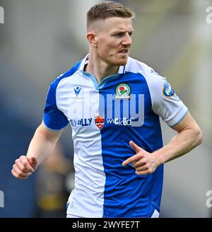 Ewood Park, Blackburn, Royaume-Uni. 6 avril 2024. Championnat de football, Blackburn Rovers versus Southampton ; Scott Wharton de Blackburn Credit : action plus Sports/Alamy Live News Banque D'Images