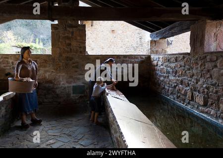 Lavoir à Barcena Mayor, Cantabria, Espagne Banque D'Images