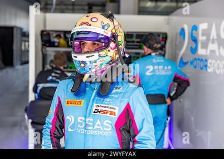 AL-KHALIFA Isa (bhr), 2 Seas Motorsport, Mercedes-AMG GT3 Evo, portrait lors de la 1ère manche du Fanatec GT World Challenge 2024 propulsé par AWS sur le circuit Paul Ricard, du 5 au 7 avril 2024 au Castellet, France - photo Marc de Mattia/DPPI crédit : DPPI Media/Alamy Live News Banque D'Images