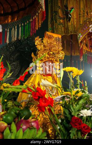 Déesse et son sanctuaire dans les tours po Nagar cham à Nha Trang au Vietnam en Asie du Sud-est Banque D'Images