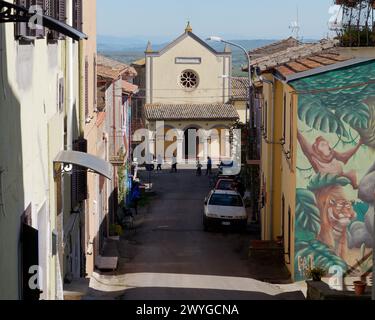 Église à Sant Angelo di Roccalvecce aka la ville des contes de fées en raison de sa rue Art. Province de Viterbe, région du Latium, Italie. 6 avril 2024. Banque D'Images