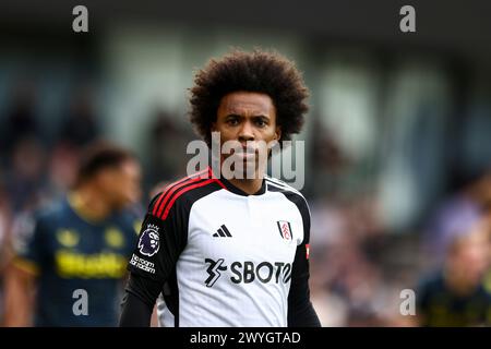 Willian of Fulham lors du match de premier League entre Fulham et Newcastle United à Craven Cottage, Londres le samedi 6 avril 2024. (Photo : Tom West | mi News) crédit : MI News & Sport /Alamy Live News Banque D'Images