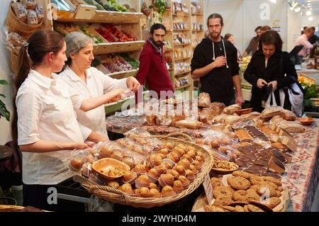 Boulangerie écologique. Bioterra, salon des produits biologiques, construction verte, énergies renouvelables et consommation responsable, Ficoba, Irun, Gipuzkoa, pays Basque, Espagne. Banque D'Images