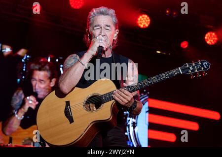 Peter Maffay live auf dem Stars of Sounds Festival auf dem Pantschau am Murtensee. Murten, 06.07.2023 *** Peter Maffay en live au festival Stars of Sounds au Pantschau sur le lac Murten Murten, 06 07 2023 Foto:XP.xFrauchigerx/xFuturexImagex maffay 3705 Banque D'Images