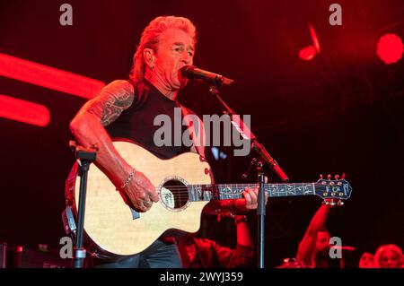Peter Maffay live auf dem Stars of Sounds Festival auf dem Pantschau am Murtensee. Murten, 06.07.2023 *** Peter Maffay en live au festival Stars of Sounds au Pantschau sur le lac Murten Murten, 06 07 2023 Foto:XP.xFrauchigerx/xFuturexImagex maffay 3714 Banque D'Images