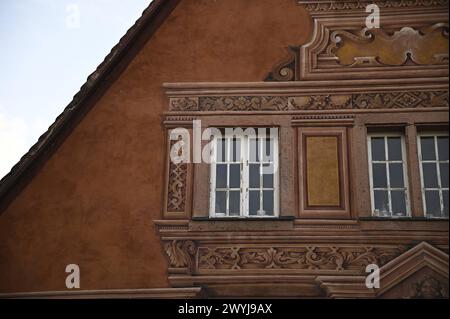 Vue panoramique sur le restaurant JY's, deux étoiles Michelin, du chef Jean-Yves Schillinger, de style Renaissance, sur les rives de la Lauch à Colmar, en France Banque D'Images