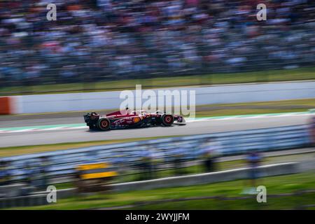 Suzuka, Japon. 7 avril 2024. Le pilote Ferrari Carlos Sainz, de l'Espagne, participe au Grand Prix du Japon de formule 1 sur le circuit de Suzuka à Suzuka, au Japon, le 7 avril 2024. Crédit : Zhang Xiaoyu/Xinhua/Alamy Live News Banque D'Images