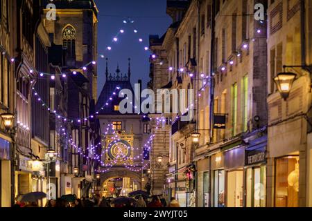 France, Seine-maritime, Rouen, décorations de Noël rue du gros-horloge Banque D'Images