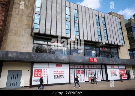 Édimbourg Écosse, Royaume-Uni 07 avril 2024. Vue générale du magasin Uniqlo sur Princes Street avant son ouverture le 25 avril 2024 crédit sst/Alamy Live News Banque D'Images
