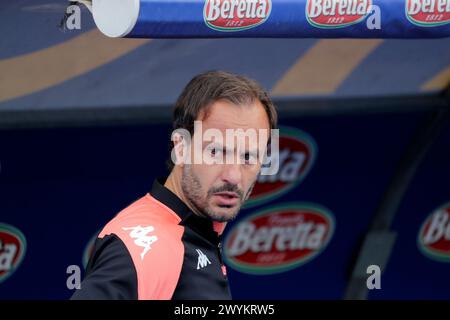 Vérone, Italie. 07 avril 2024. Alberto Gilardino (entraîneur-chef Gênes CFC) lors du match de football Serie A entre les Hellas Vérone et Gênes au stade Marcantonio Bentegodi, au nord de l'est de l'Italie - dimanche 07 avril 2024. Sport - Soccer (photo de Paola Garbuioi/Lapresse) crédit : LaPresse/Alamy Live News Banque D'Images