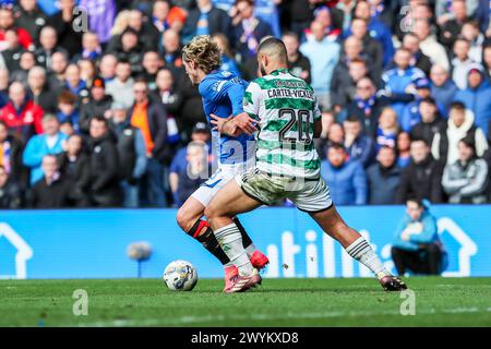 Glasgow, Royaume-Uni. 07 avril 2024. Les Rangers affrontent le Celtic à l'Ibrox Stadium, Glasgow, Écosse, Royaume-Uni, dans le troisième match Old Firm de la saison Scottish Premiership. Le Celtic est actuellement en avance sur les Rangers dans la ligue, de 1 point, bien que les Rangers aient un match en main. Le résultat de ce jeu est important pour les deux équipes. Crédit : Findlay/Alamy Live News Banque D'Images