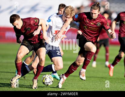 Tobias Bach de l'AGF contre Mads Bech du FC Midtjylland dans le 3F Superliga match entre l'AGF et le FC Midtjylland au Ceres Park à Aarhus, dimanche 7 mars 2024. (Photo : Henning Bagger/Ritzau Scanpix) Banque D'Images