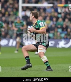 Northampton ANGLETERRE - avril 7-2024 : James Ramm Northampton Saints lors du match de la Coupe des Champions Investec entre les Northampton Saints et Munster Rugby au Cinch Stadium Franklin’s Gardens. Northampton Banque D'Images