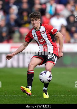 Ollie Arblaster de Sheffield United lors du premier League match à Bramall Lane, Sheffield. Date de la photo : dimanche 7 avril 2024. Banque D'Images