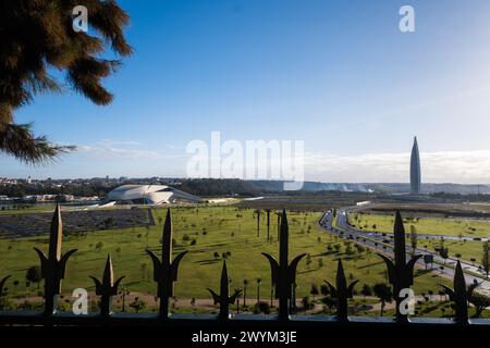 Vue sur la vallée de la rivière Bu Regreg à Rabat, Maroc depuis le mausolée de Mohammed V. vous pouvez voir la vallée, la tour de Mohammed VI, et le Grand Banque D'Images