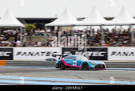 60 KODRIC Martin (hrv), Al-KHALIFA Isa (bhr), WILLIAMS Lewis (gbr), 2 Seas Motorsport, Mercedes-AMG GT3 Evo, action lors de la 1ère manche du Fanatec GT World Challenge 2024 propulsé par AWS sur le circuit Paul Ricard, du 5 au 7 avril 2024 au Castellet, France - photo Marc de Mattia/DPPI crédit : DPPI Media/Alamy Live News Banque D'Images