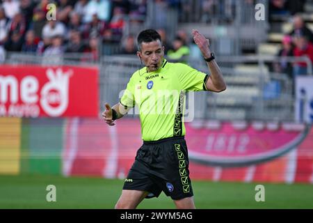 Cagliari, Italie. 07 avril 2024. Arbitre Antonio Rapuano lors du match de Serie A entre Cagliari Calcio et Atalanta à l'Unipol Domus à Cagliari, Sardaigne - dimanche 7 avril 2024. Sport - Soccer (photo de Gianluca Zuddas/Lapresse) crédit : LaPresse/Alamy Live News Banque D'Images