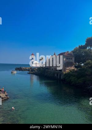 Lisbonne, Portugal, été, steets, bâtiments colorés, Cascais zone, Praia de Santa Maria, Casa museu de Santa Maria Banque D'Images