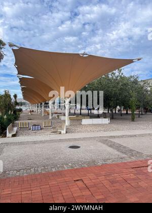 Lisbonne, Portugal, été, bâtiments colorés, océan Atlantique, Europe, Vasco da Gama Tower Babylon 360, jardins d'eau, Parque das Nacoes, Telecabine Banque D'Images