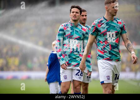 Lewis Travis d'Ipswich Town est vu avant le match du Sky Bet Championship entre Norwich City et Ipswich Town à Carrow Road, Norwich le samedi 6 avril 2024. (Photo : David Watts | mi News) crédit : MI News & Sport /Alamy Live News Banque D'Images