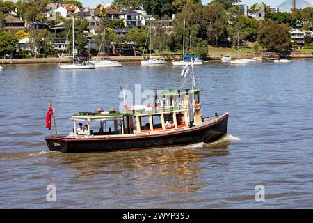 Berrima, un lanceur historique, construit à l'origine pour Caltex Oil en 1955, reste une partie active de la flotte patrimoniale de Sydney. Banque D'Images