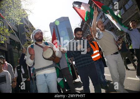 Francfort, Allemagne, 6 avril 2024. Arrêtez la manifestation de guerre en soutien à Gaza. Banque D'Images