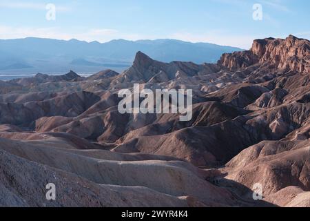 Les badlands qui est Zabriskie point dans la Vallée de la mort Banque D'Images