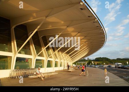 À l'extérieur, l'aéroport de Loiu, Bilbo-Bilbao, Gascogne, Pays Basque, Espagne. Banque D'Images