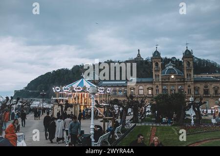 Image de la mairie de Donostia-San Sebastian depuis la plage de la Concha. Banque D'Images