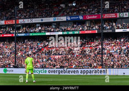 Rotterdam, pays-Bas. 07 avril 2024. ROTTERDAM, PAYS-BAS - 7 AVRIL : embarquement de Wecycle lors du match néerlandais Eredivisie entre Feyenoord et Ajax au Stadion Feijenoord le 7 avril 2024 à Rotterdam, pays-Bas. (Photo de Joris Verwijst/Orange Pictures) crédit : Orange pics BV/Alamy Live News Banque D'Images