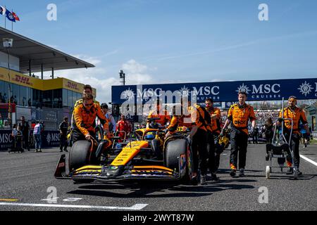 Suzuka, Japon, 07 avril, Oscar Piastri, de l'Australie, concourt pour McLaren F1. Jour de la course, manche 04 du championnat de formule 1 2024. Crédit : Michael Potts/Alamy Live News Banque D'Images
