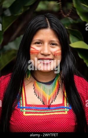 Portrait de Betsy, Archidona, Province de Napo, Amazonie, Équateur Banque D'Images