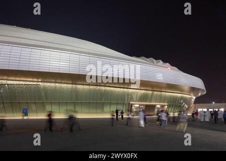 Match inaugural nocturne au stade. Al Janoub Stadium alias Al Wakrah Stadium, Doha, Qatar. Architecte : Zaha Hadid Architects, 2019. Banque D'Images