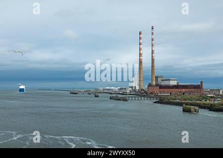 Poolbeg Powerstation, Port, Dublin, République d'Irlande Banque D'Images