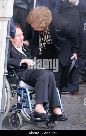 Madrid, Espagne. 08 avril 2024. La reine Sofia d'Espagne quitte l'hommage de masse pour Fernando Gómez-Acebo le 08 avril 2024 à Madrid, Espagne. (Photo par Oscar Gonzalez/Sipa USA) crédit : Sipa USA/Alamy Live News Banque D'Images