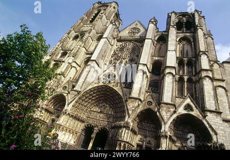Cathédrale gothique de Saint-Étienne. Bourges. France. Banque D'Images