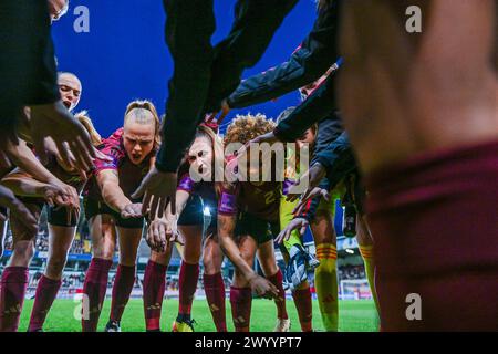 Leuven, Belgique. 05th Apr, 2024. Équipe Belgique photographiée avant un match entre les équipes nationales de Belgique, appelées les Red Flames et d'Espagne lors de la première journée du Groupe A2 dans la phase de championnat des qualifications européennes féminines de l'UEFA 2023-24, le vendredi 5 avril 2024 à Louvain, BELGIQUE . Crédit : Sportpix/Alamy Live News Banque D'Images