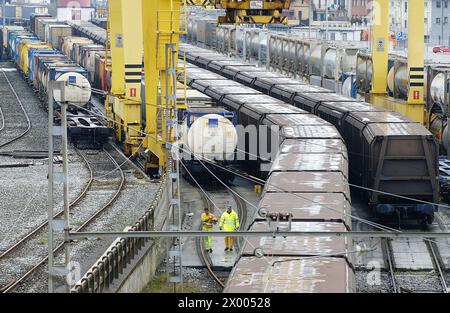 Trains de marchandises. Irun. Guipúzcoa (frontière hispano-française). Banque D'Images