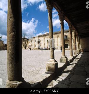 Main Square, Pedraza de la Sierra, province de Ségovie, Espagne. Banque D'Images