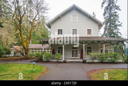 Lake Crescent Lodge à Lake Crescent dans le parc national Olympic, État de Washington, États-Unis Banque D'Images