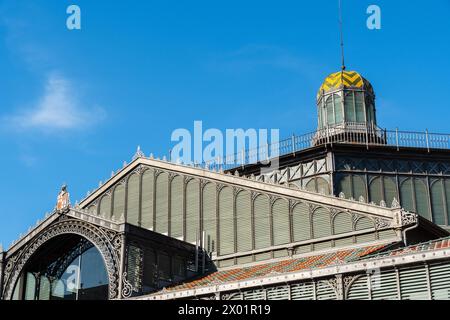 Der ehemalige Markt im Stadteil El Born. Der Markt beherbergt jetzt ein Museum, Barcelona, Spanien Barcelona Katalonien Spanien *** L'ancien marché Banque D'Images