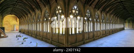 The Lincoln Cathedral Cloisters, comté de Lincolnshire, Angleterre, Royaume-Uni Banque D'Images